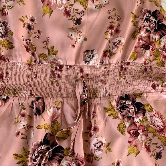 Xhilaration Women’s Floral Wide Leg One Piece Jumper NWOT Size M - Picture 8 of 12